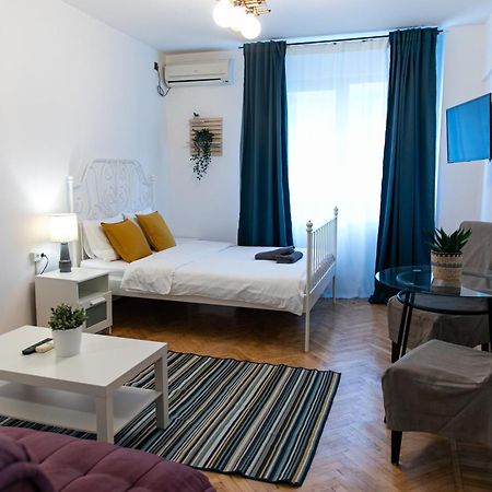 Color Apartment Regina Elisabeta 23 Bucarest Exterior foto